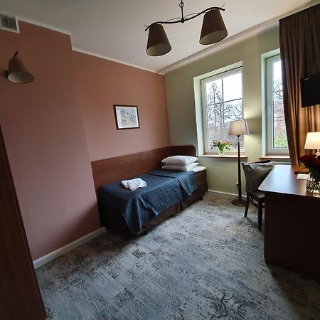 Hotel Siesta Свебодзін Номер фото