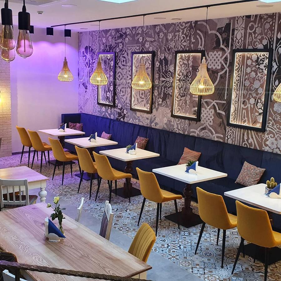 Hotel Siesta Свебодзін Екстер'єр фото