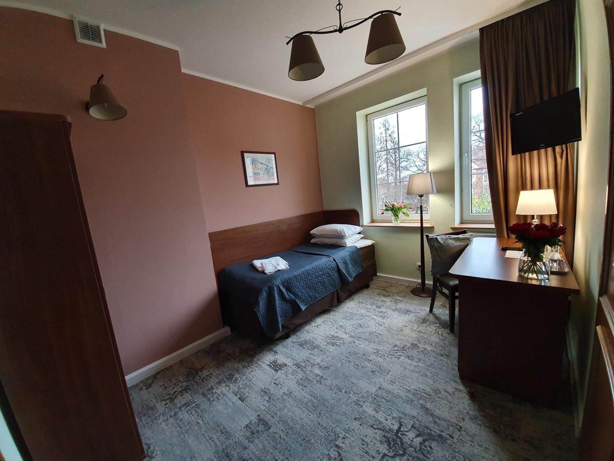 Hotel Siesta Свебодзін Номер фото