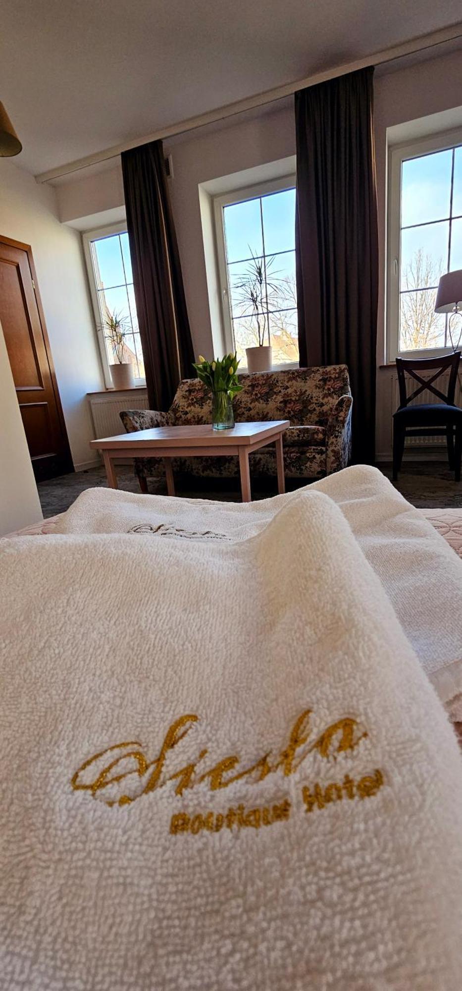 Hotel Siesta Свебодзін Екстер'єр фото