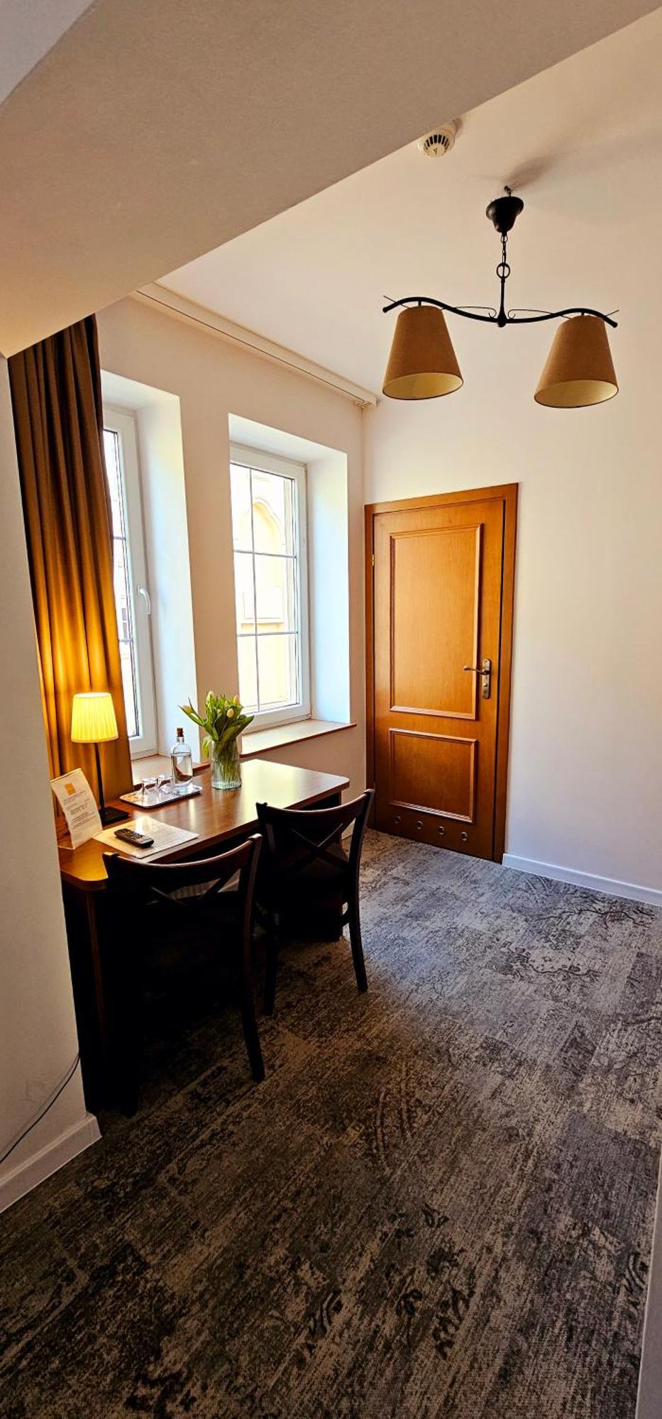 Hotel Siesta Свебодзін Екстер'єр фото