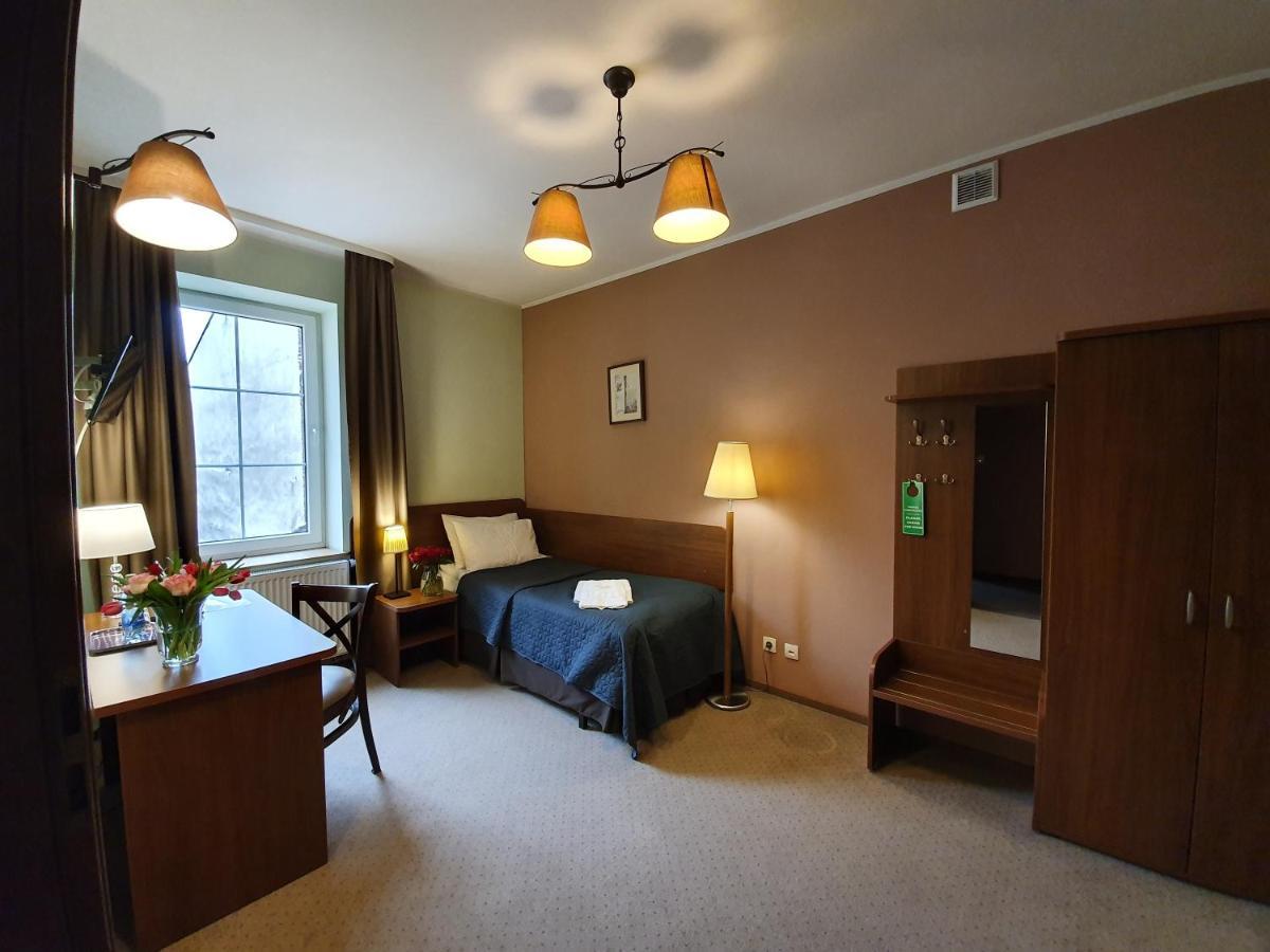 Hotel Siesta Свебодзін Екстер'єр фото