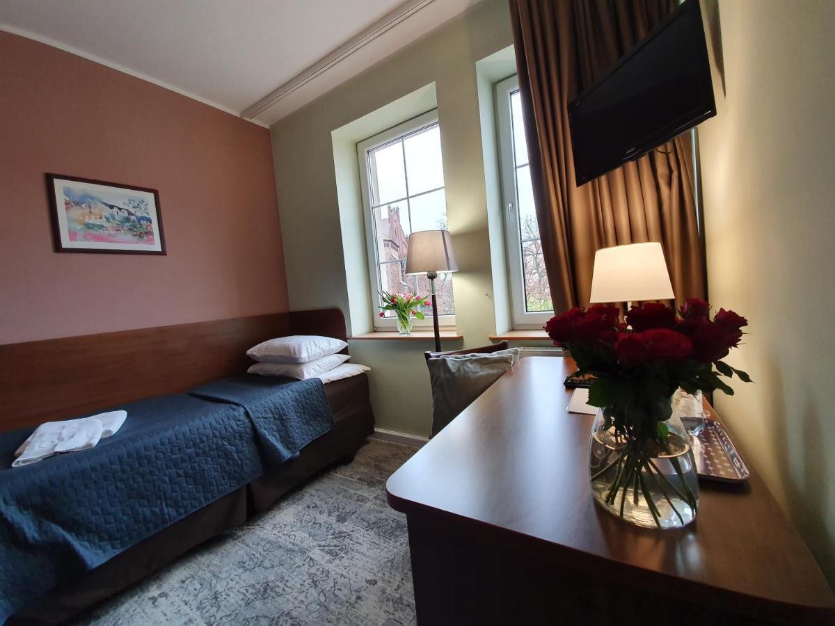 Hotel Siesta Свебодзін Номер фото